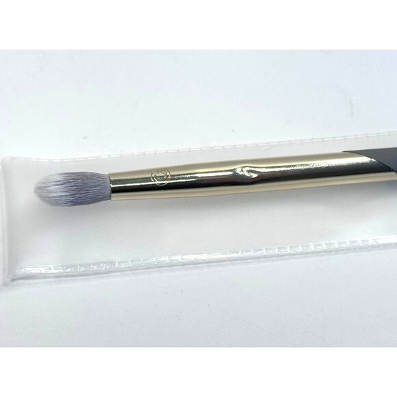 NEW Complex Culture All Over Shadow Brush, Eyeshadow Brush, DISCONTINUED - Picture 3 of 4
